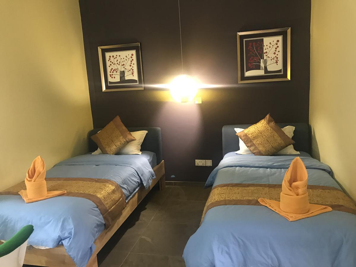 Benny'S City Hotel シアヌークビル エクステリア 写真
